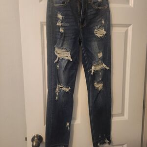Distressed Risen Jeans